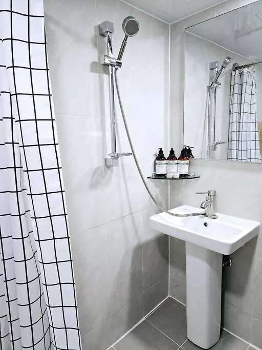 Apartment NewSeongsu/Konkuk U/Pogunistay Seoul